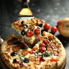 pizza, pizza hut, cooking-2589575.jpg